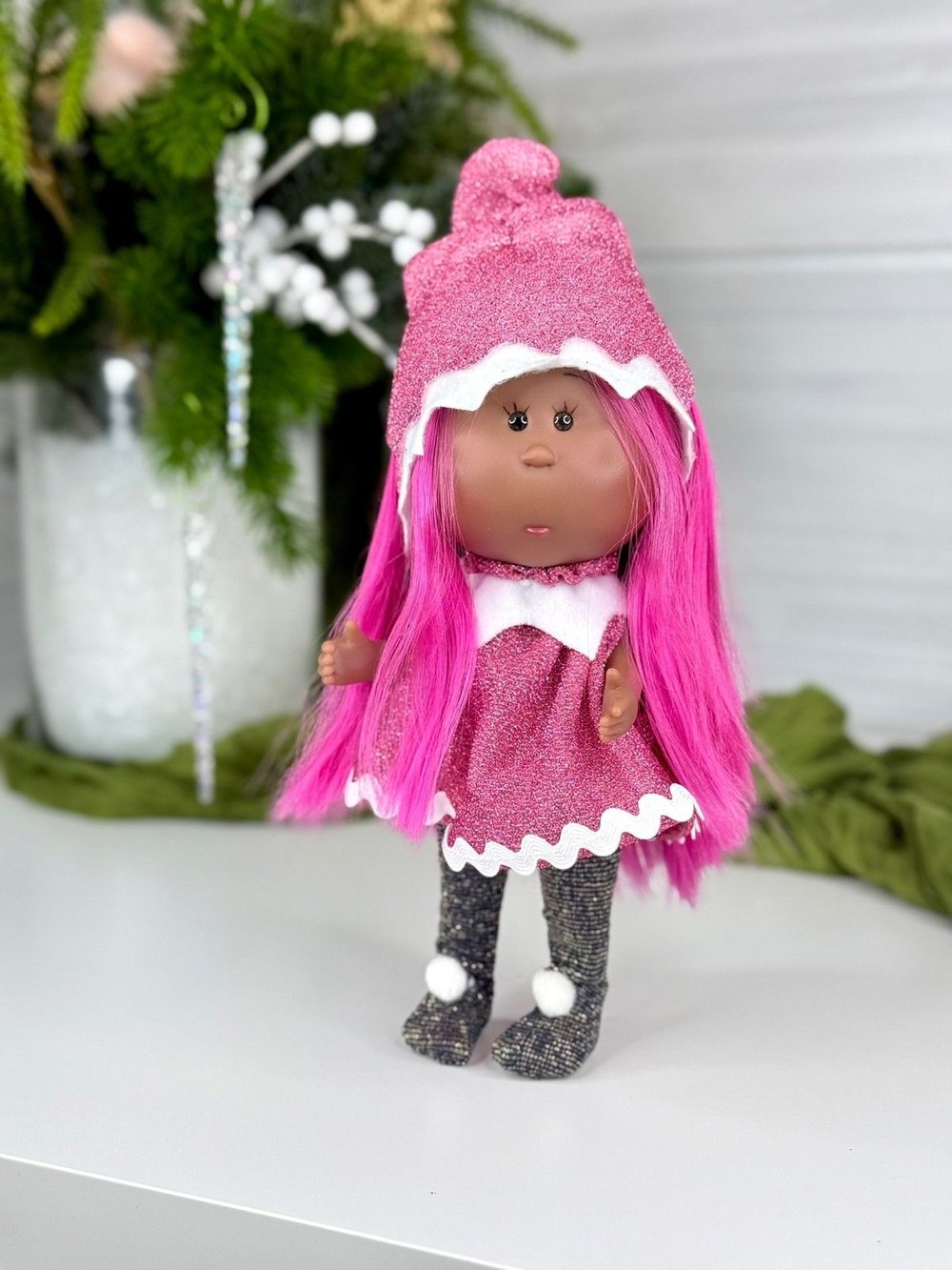 Кукла Nines виниловая 23см Little Mia (3108)