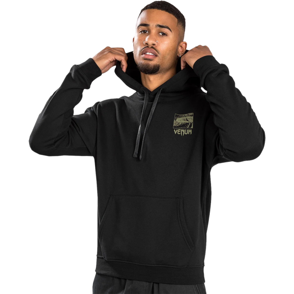 Толстовка Venum Fangs Regular Fit - Black