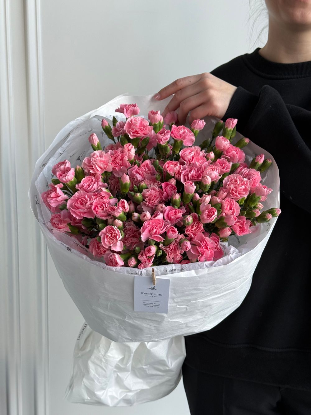 Моно букет из кустовых диантусов в розовом оттенке 35 шт