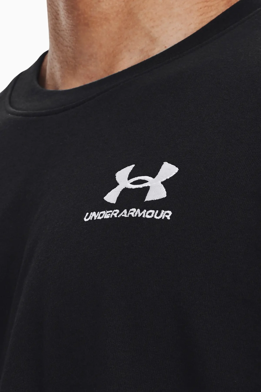 ФУТБОЛКА Under Armour Embroidered Logo - черный