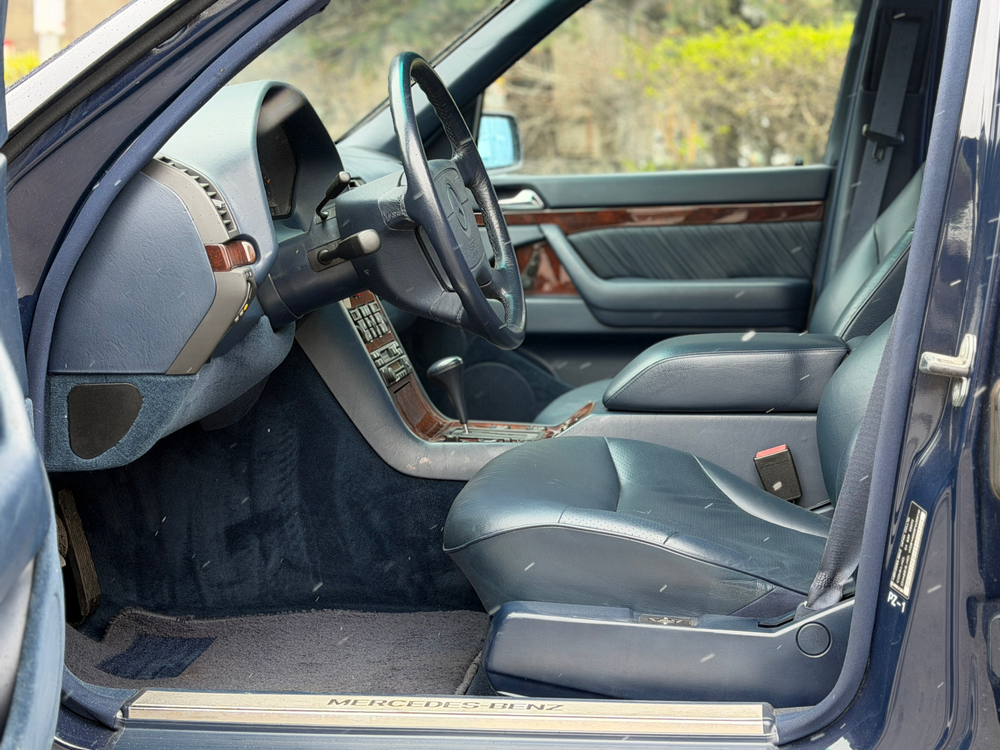 Mercedes-Benz S320