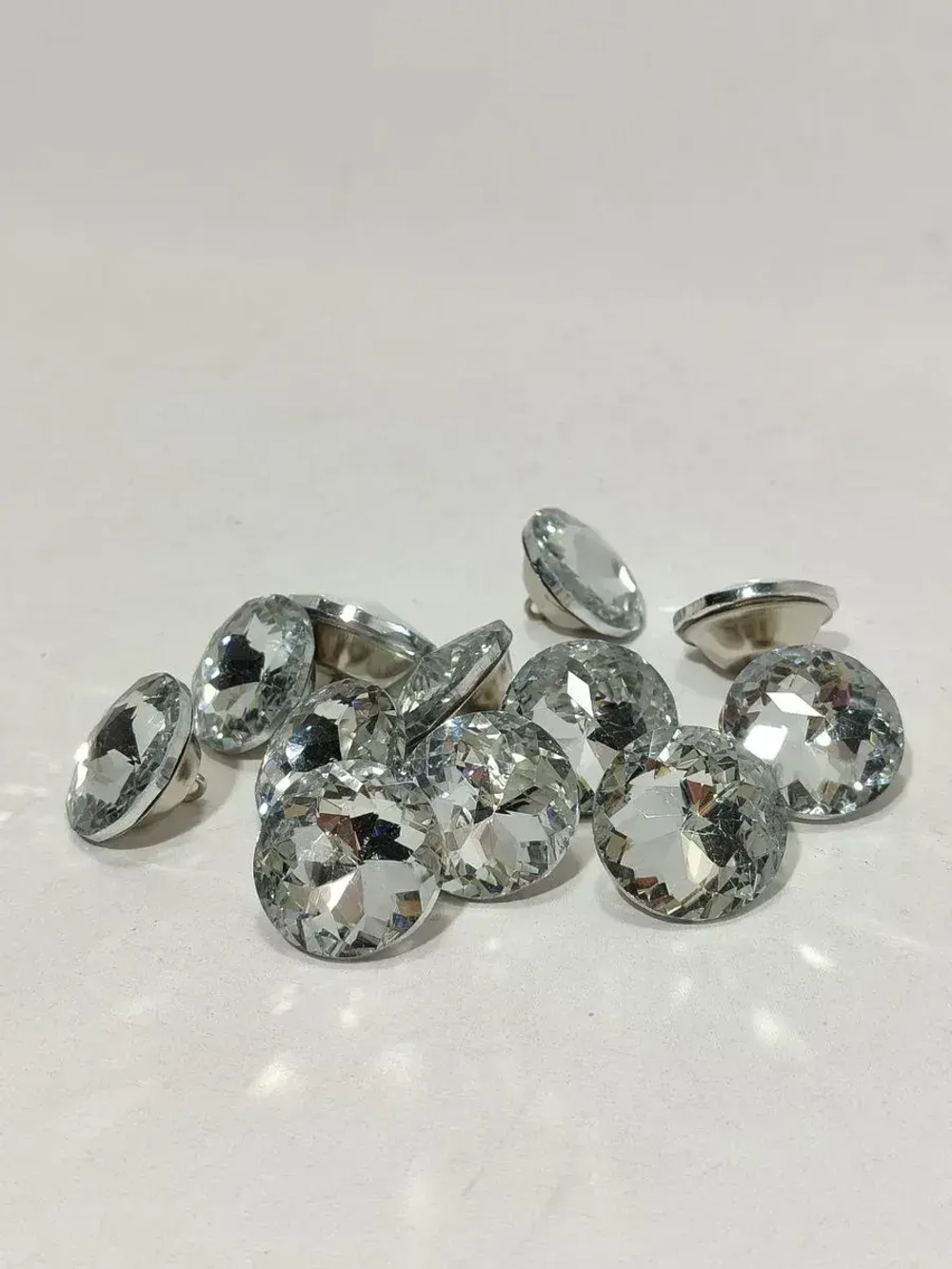 Стразы для каретной стяжки пришивные: Большой выбор!