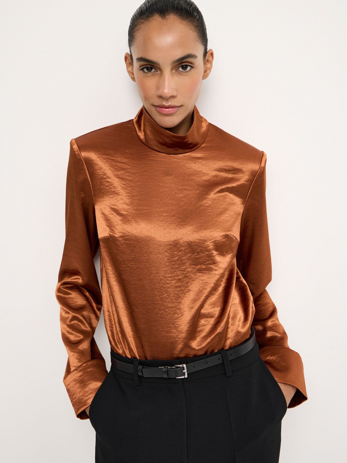 Эстетичная блуза silky