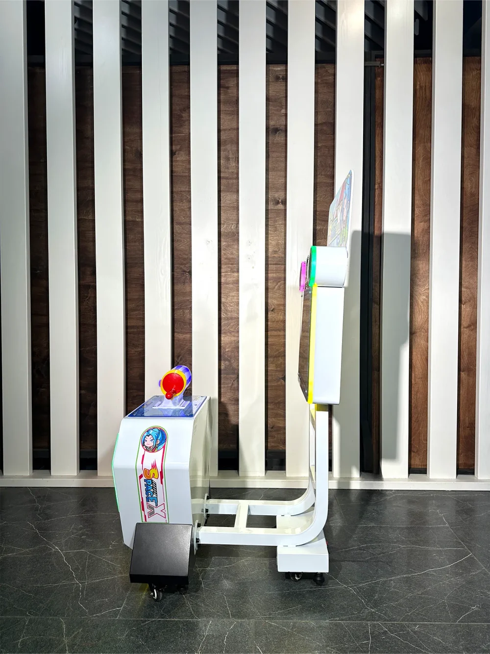 Автомат с видео игрой «Космо Х»