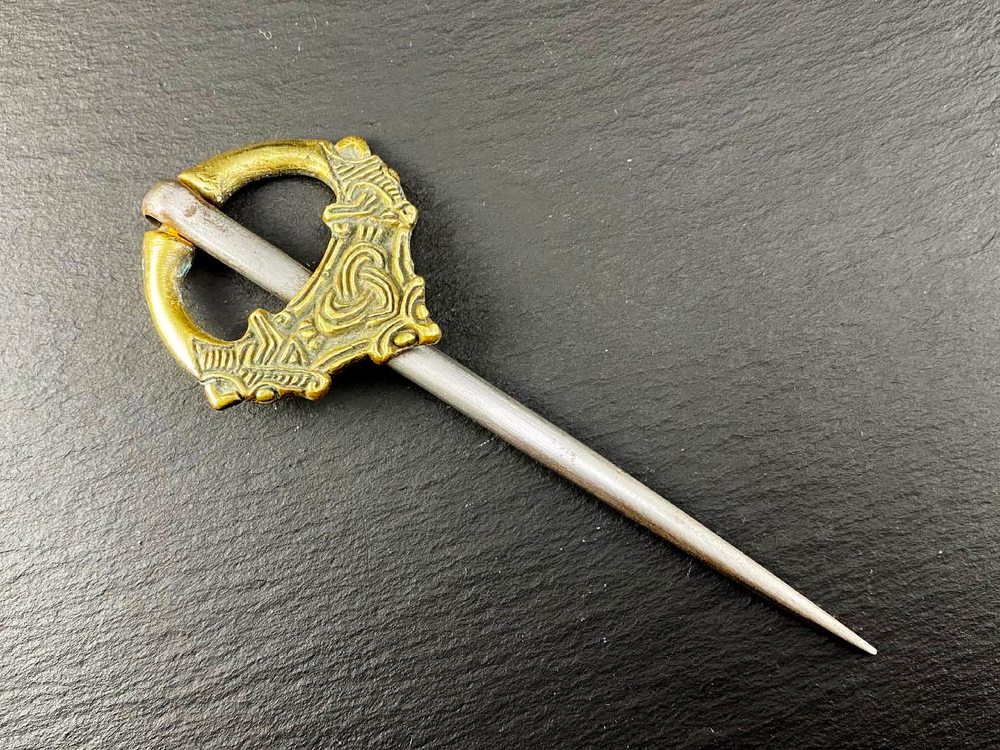 Фибула. Норвегия, 10 в. (игла)
