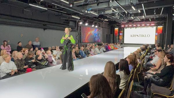 GRAND FASHION DAY