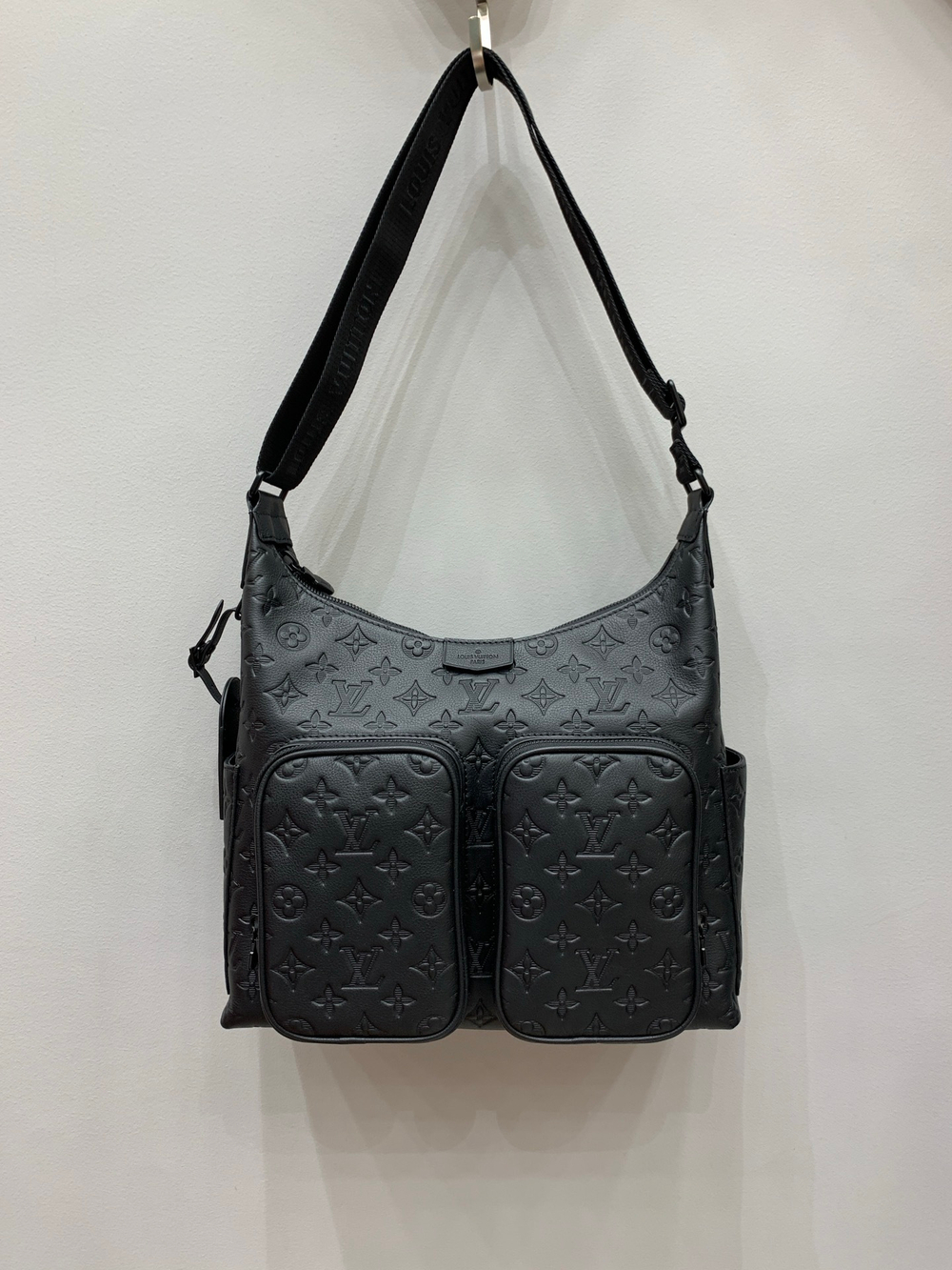 Louis Vuitton Hobo Cargo