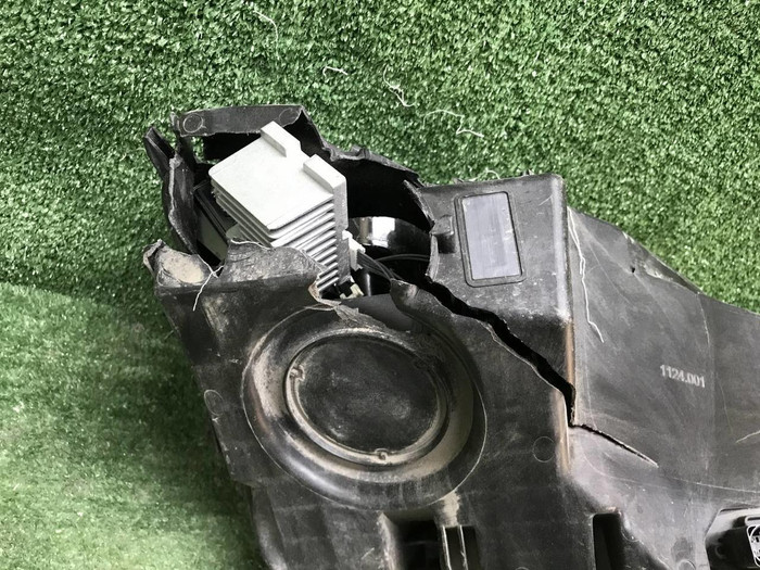 Битая Фара левая Mercedes GLC X253 (2019-2022) LED