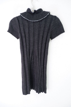 Платье вязаное на 6-7 лет