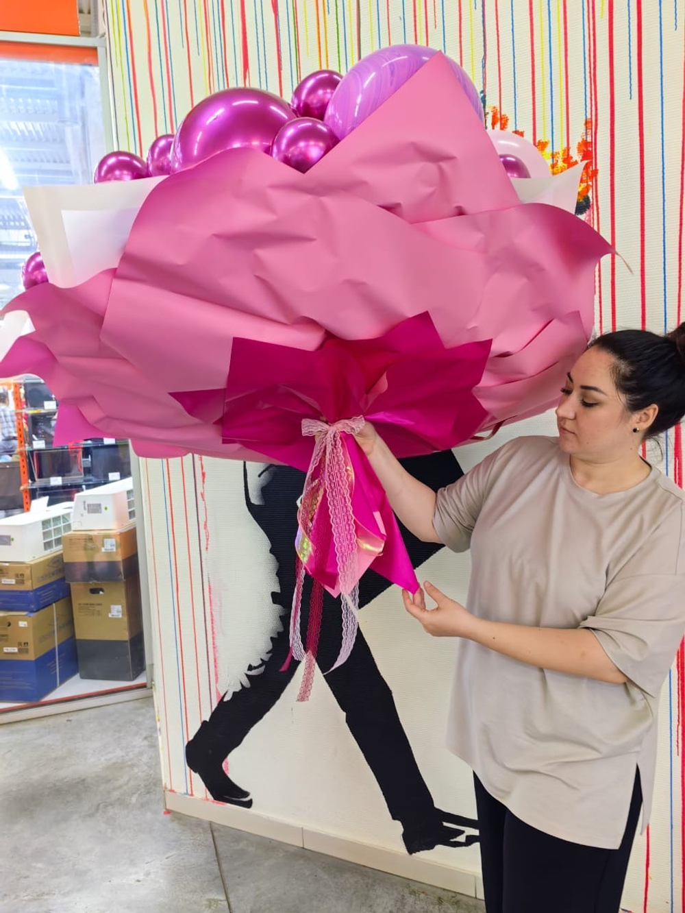 Огромный букет в размере XL в гранатовом цвете