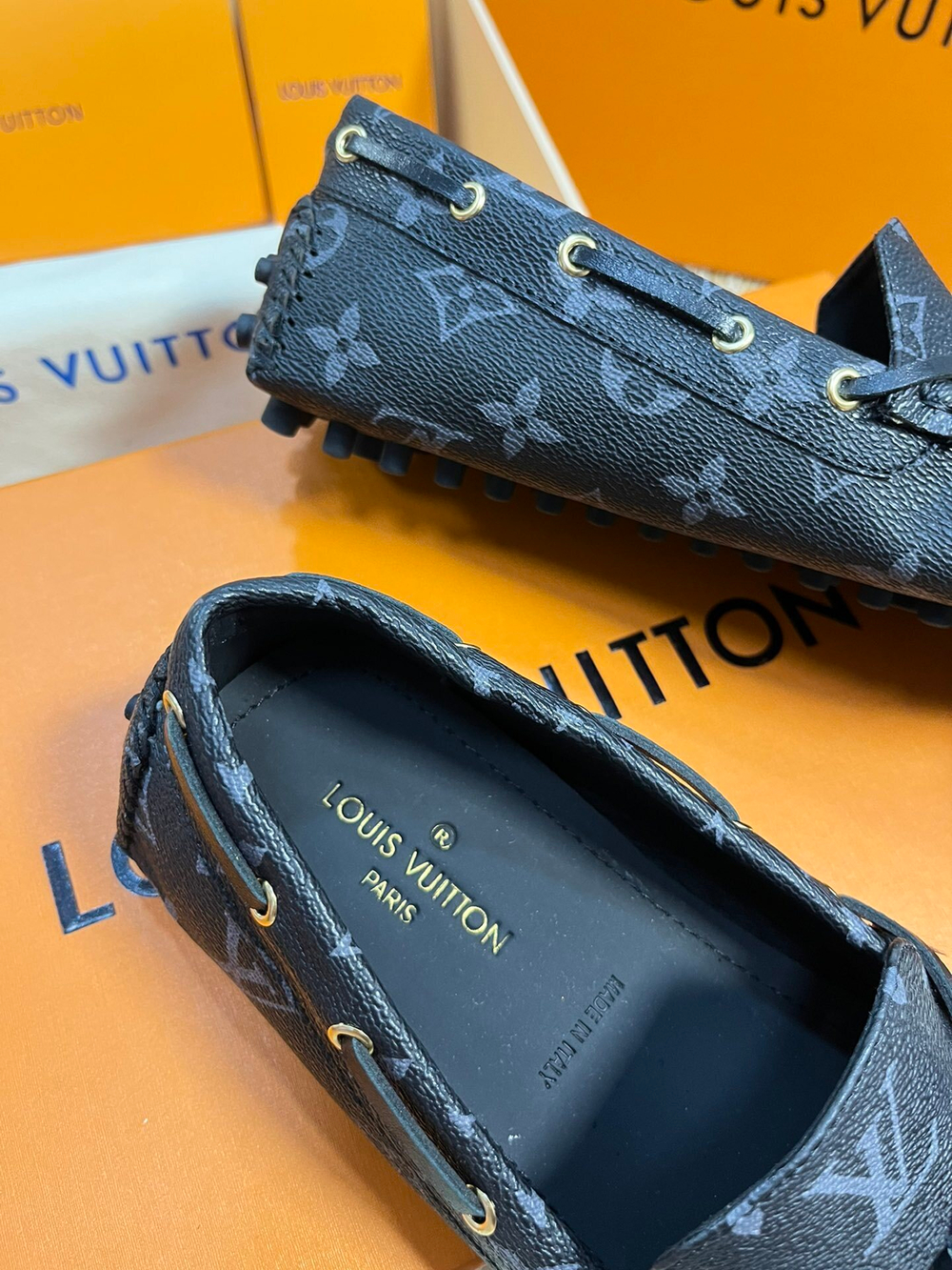 Louis Vuitton Mocassin