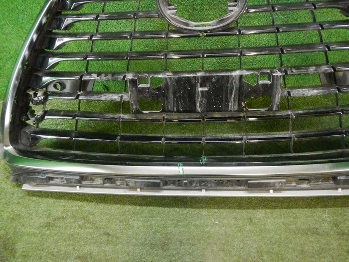 Решетка радиатора Lexus NX 1 (2017-2021) Black Vision