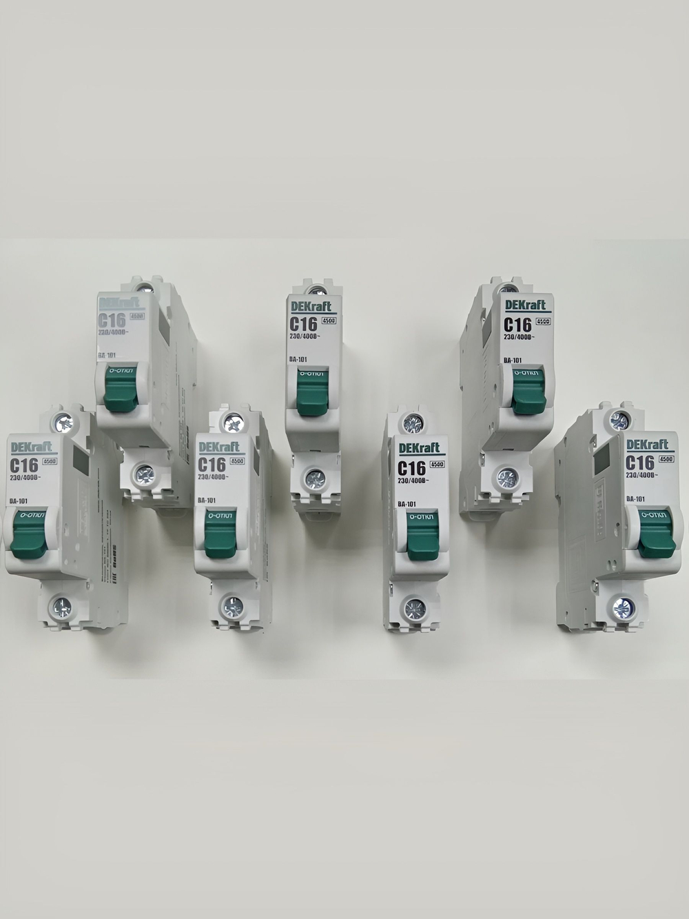 Автоматический выключатель 1-пол. 16А тип C 4,5кА серия ВА-101 DEKraft (7шт)