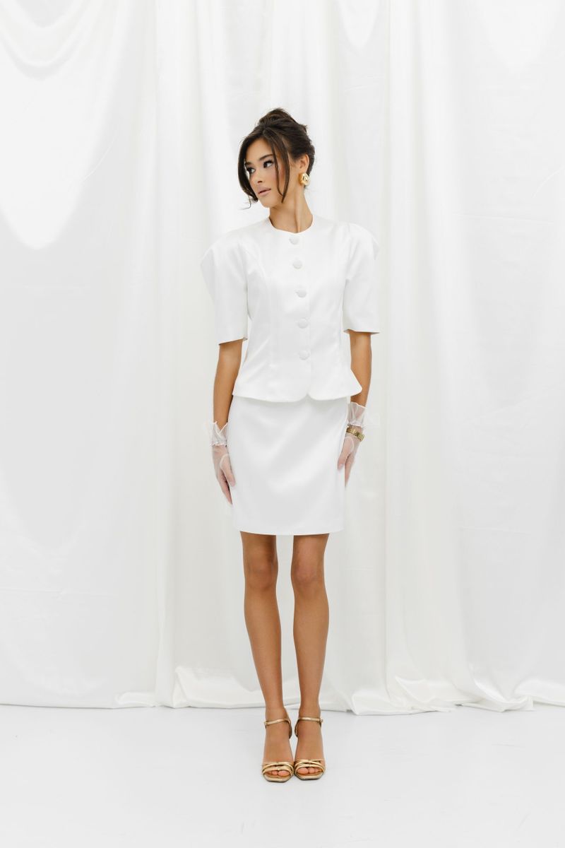 Юбка из атласа мини молочная