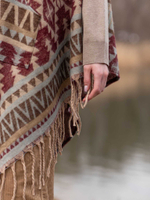 Пончо женское шерстяное с орнаментом