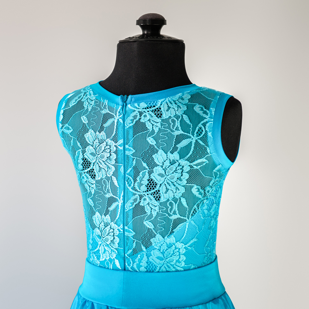 платье с гипюром