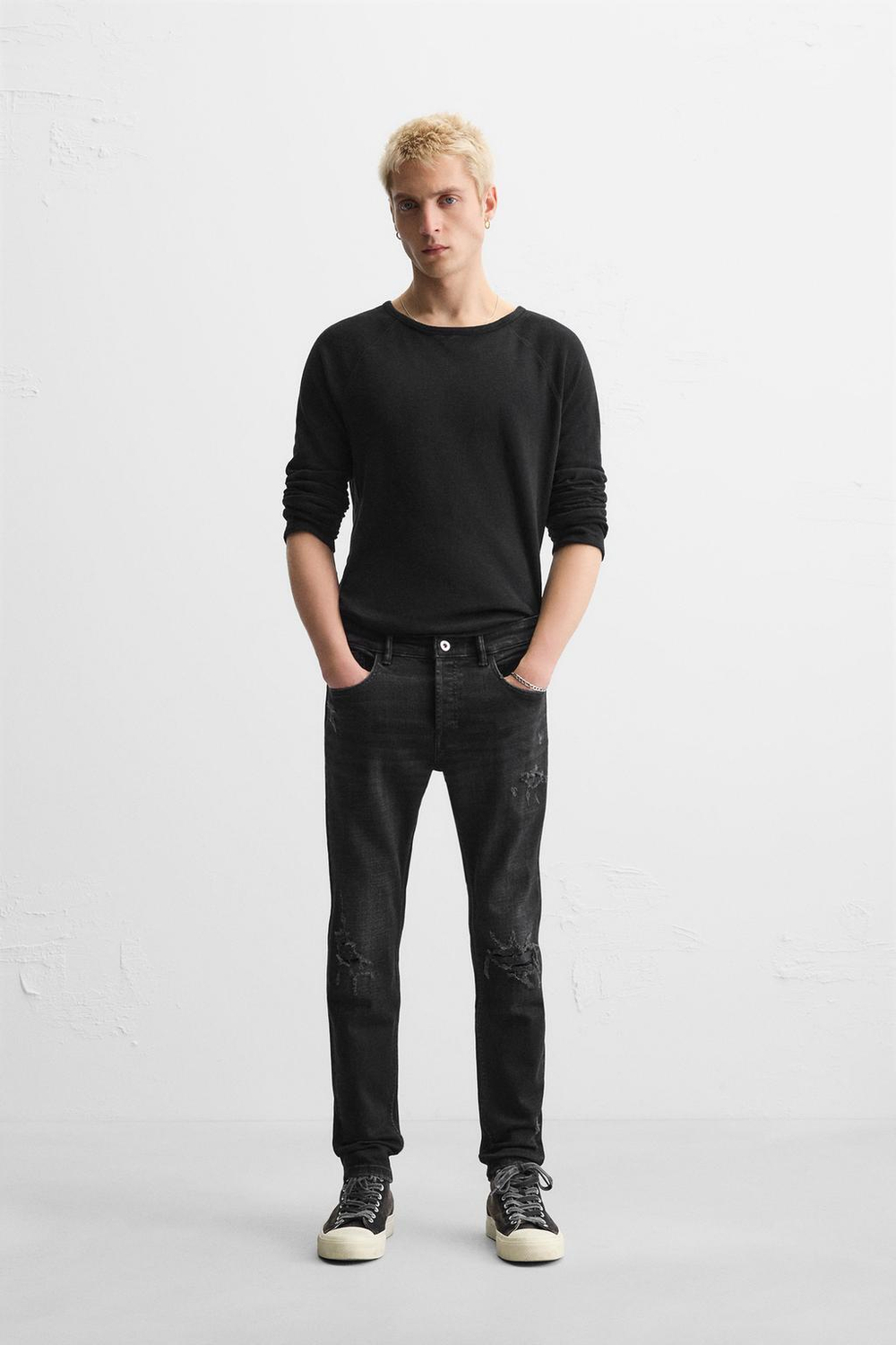 Джинсы skinny fit с разрезами
