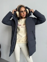 Куртка зимняя удлиненная с капюшоном