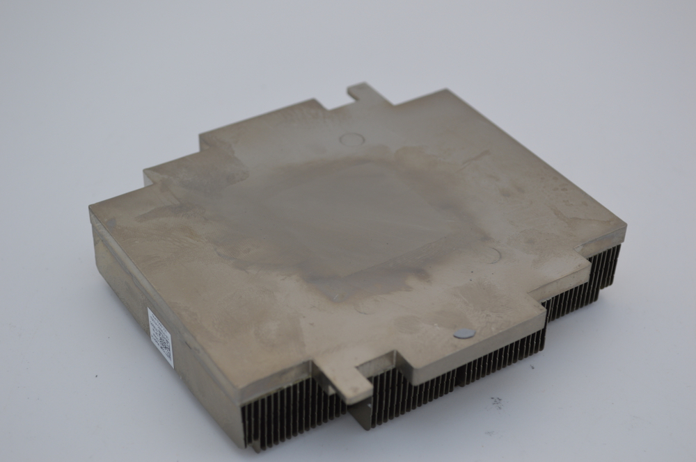 Радиатор dell R610 0TR995