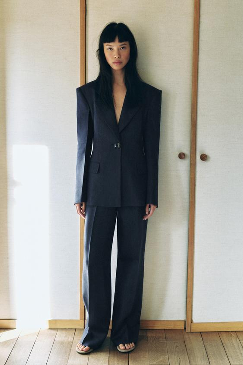 ZARA БРЮКИ ИЗ 100% ЛЬНА В ЕЛОЧКУ, ИНДИГО