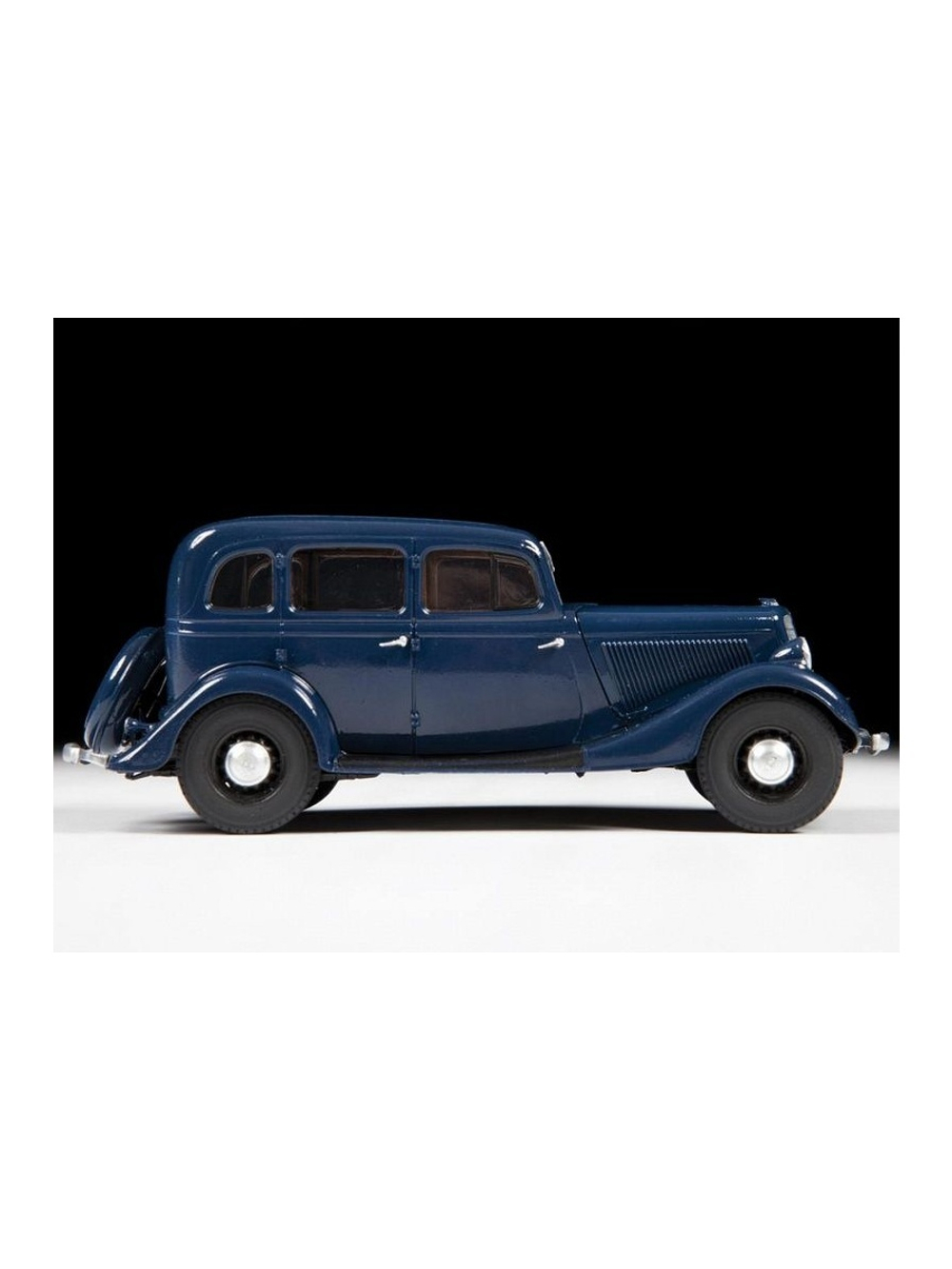 Сборная модель ZVEZDA Советский автомобиль Газ М1, 1/35