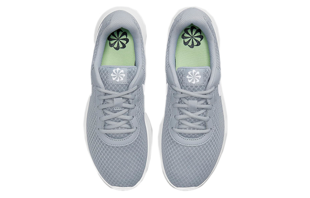 Nike Tanjun Wolf