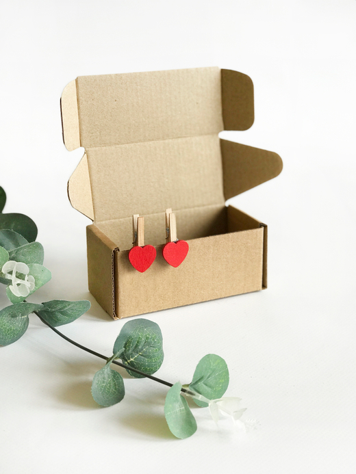 Коробка 9,5 х 4,5 х 4,5 см, бурая