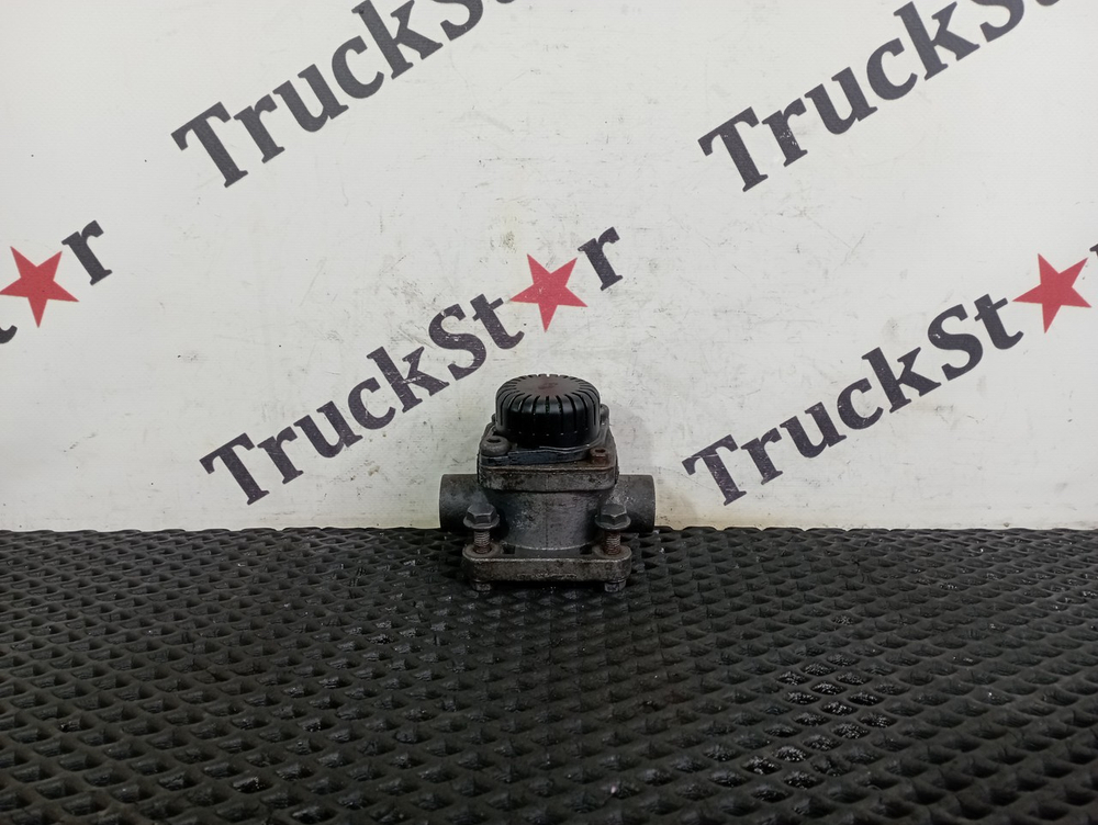 Клапан ускорительный