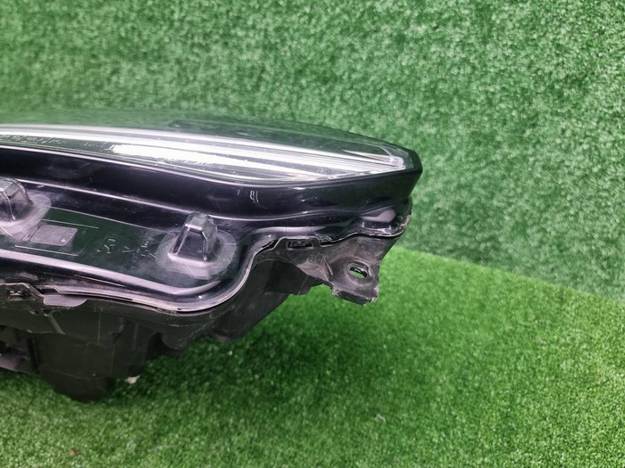 Фара правая Volvo V90 2 (2020-н.в.) LED