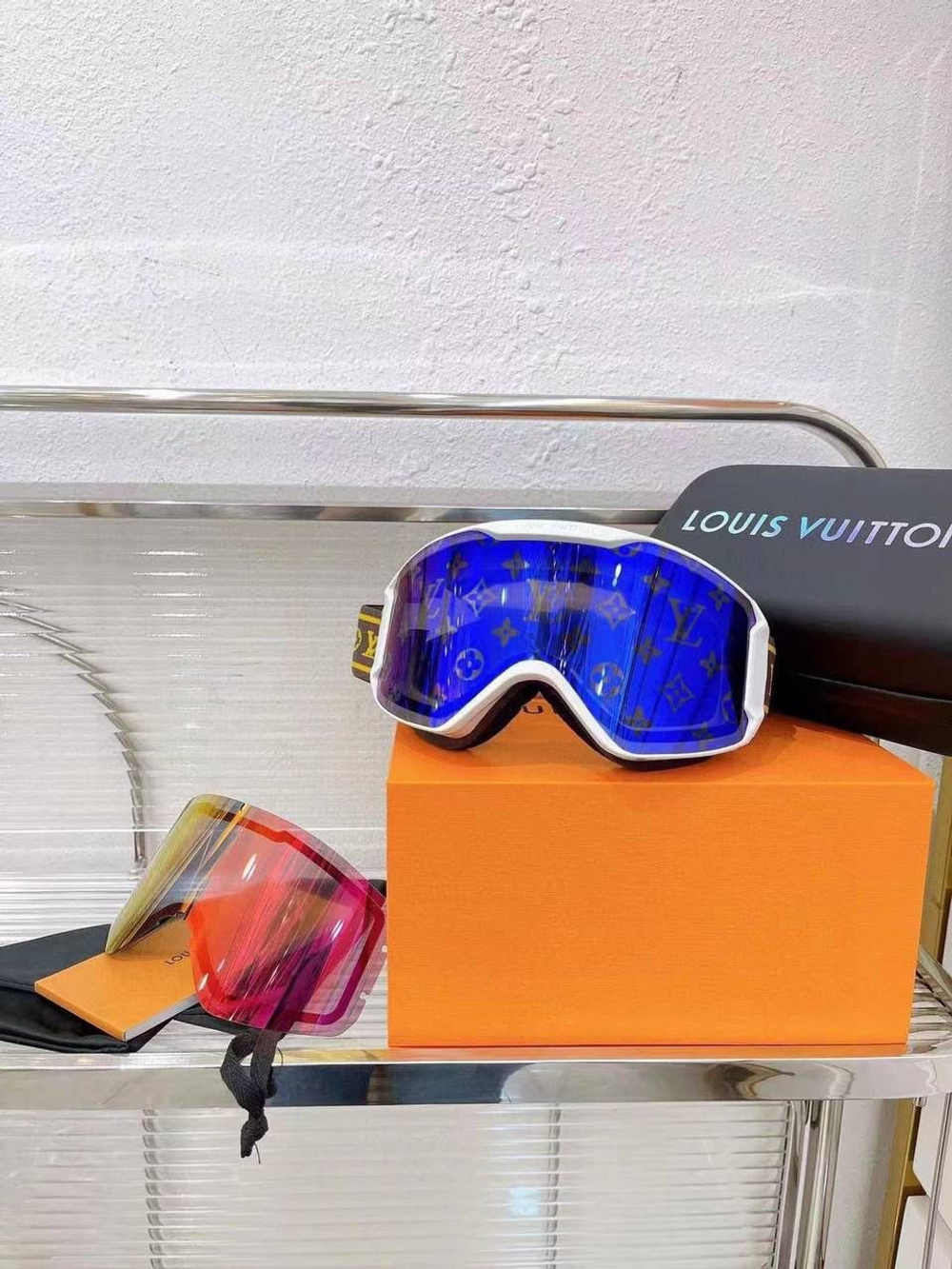 Горнолыжные очки Louis Vuitton