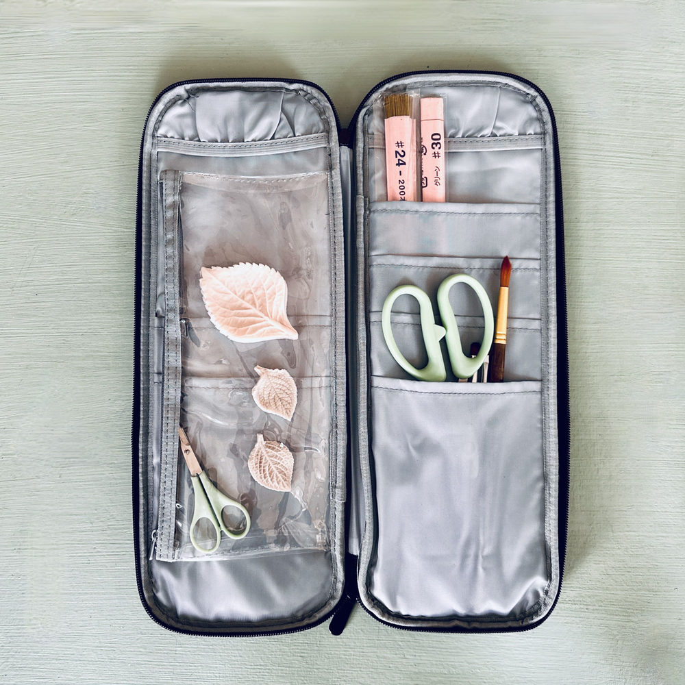 Органайзер пенал для проволоки, спиц, стеков и других инструментов для рукоделия (серый, на молнии)