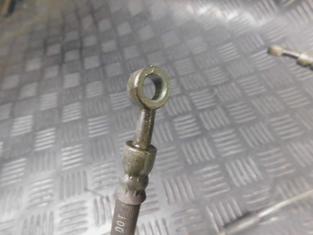 Шланг переднего тормоза Yamaha TDM850 RN03J 2001