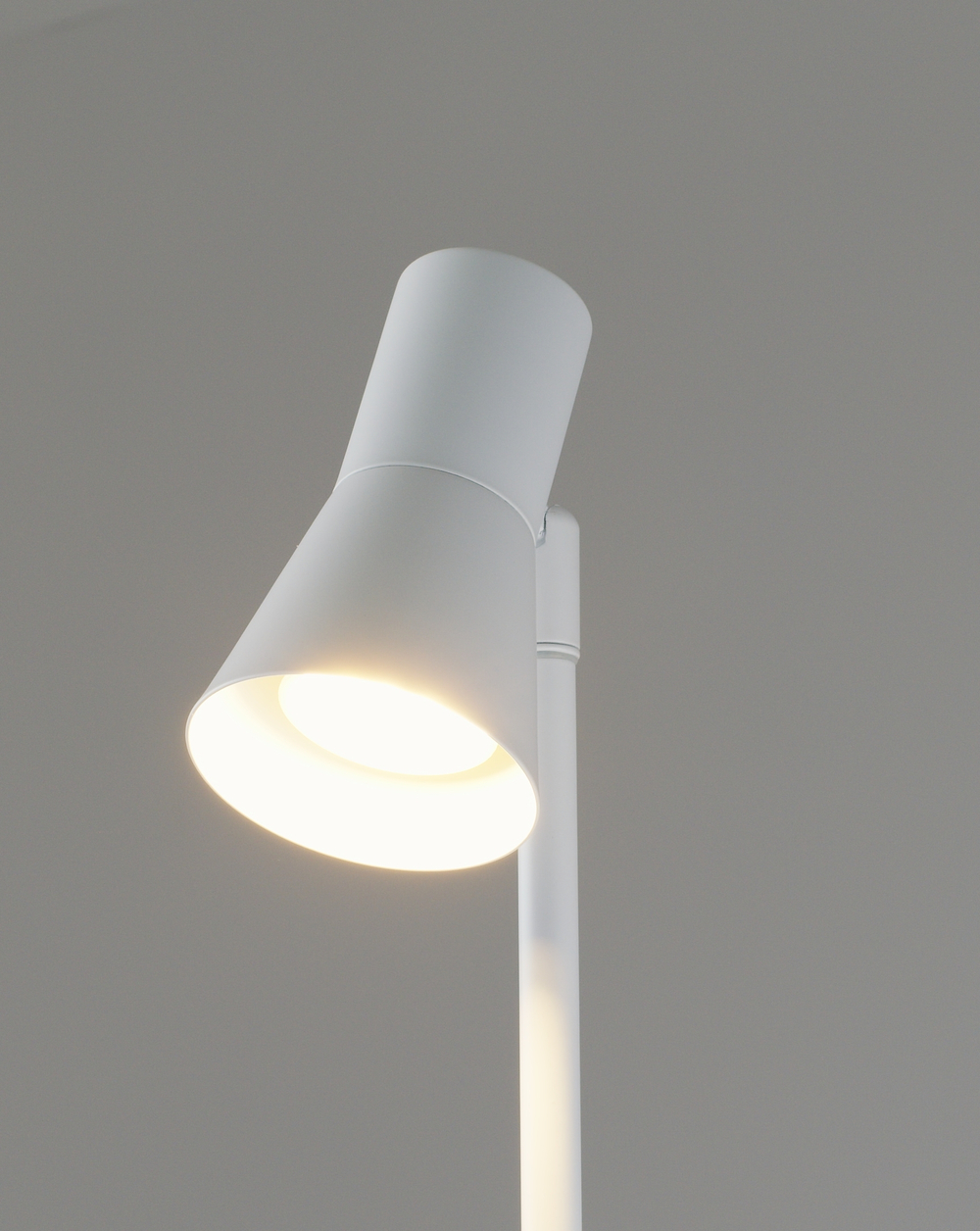 Торшер Moderli V11327-1F Melro