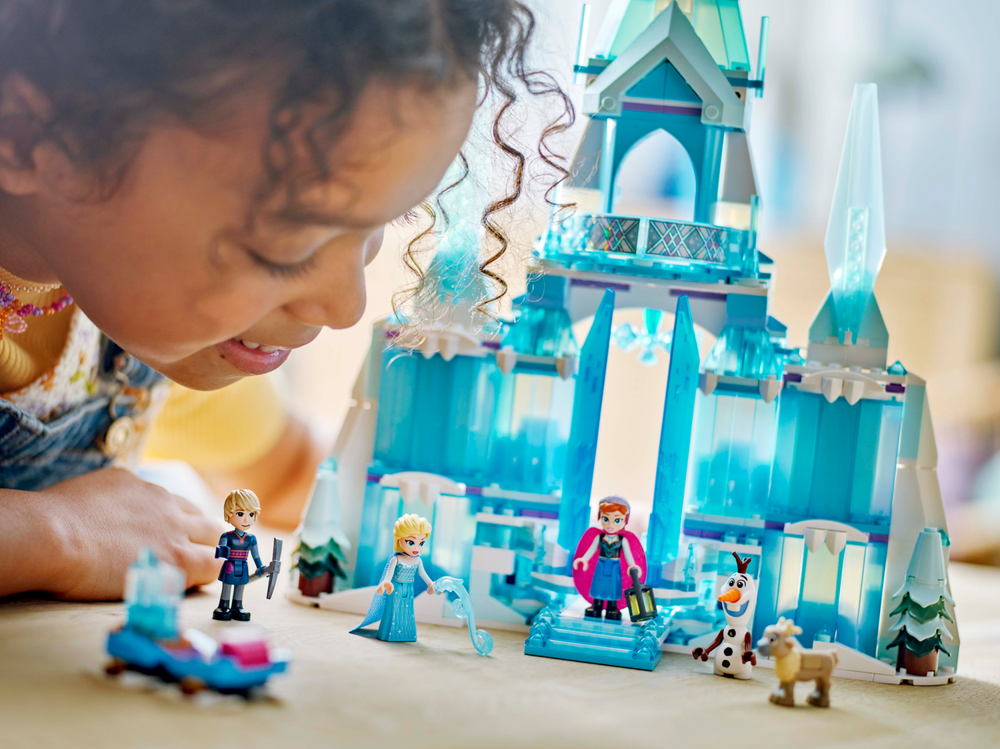 Конструктор Лего Дисней Ледяной дворец Эльзы 43244 | LEGO Disney Elsa’s Ice Palace | детализированный замок  630 дет 6+