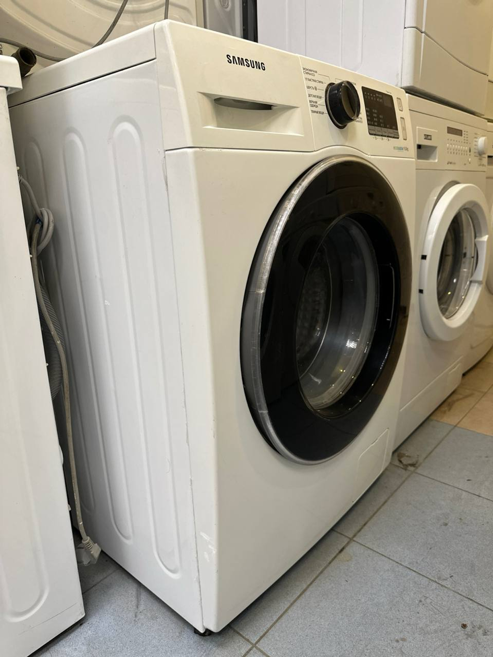 Стиральная машина Samsung WW60J4260HWDLP б/у фронтальная 6 кг до 1200 об/мин