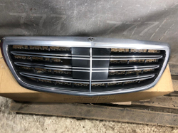Решетка радиатора Mercedes S-Class (W222) 17-21 Б/У Оригинал a2228802900