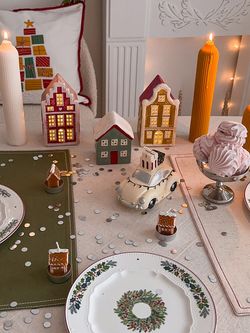 Набор декоративных свечей Gingerbread houses из коллекции New Year Essential, 6 шт.
