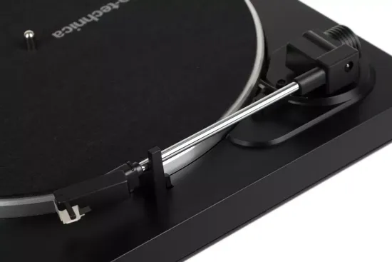 Проигрыватель винила Audio-Technica AT-LP60XUSB Black