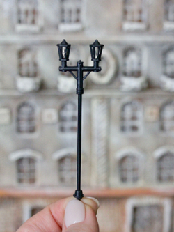 Фонари уличные миниатюрные для макетов "С двумя плафонами" (85 мм; 5 штук) / модель фонаря для парков и железных дорог