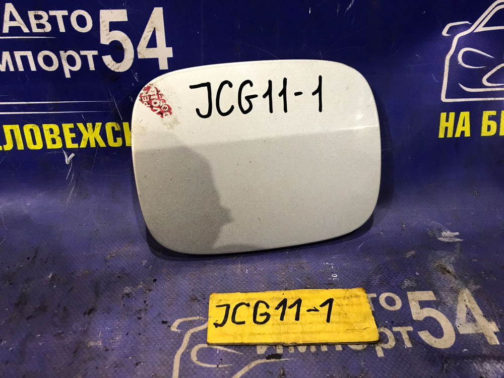 Лючок бензобака TOYOTA BREVIS 2001