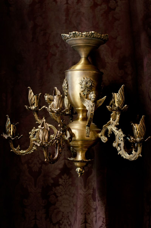 Люстра антикварная бронзовая с фигурами