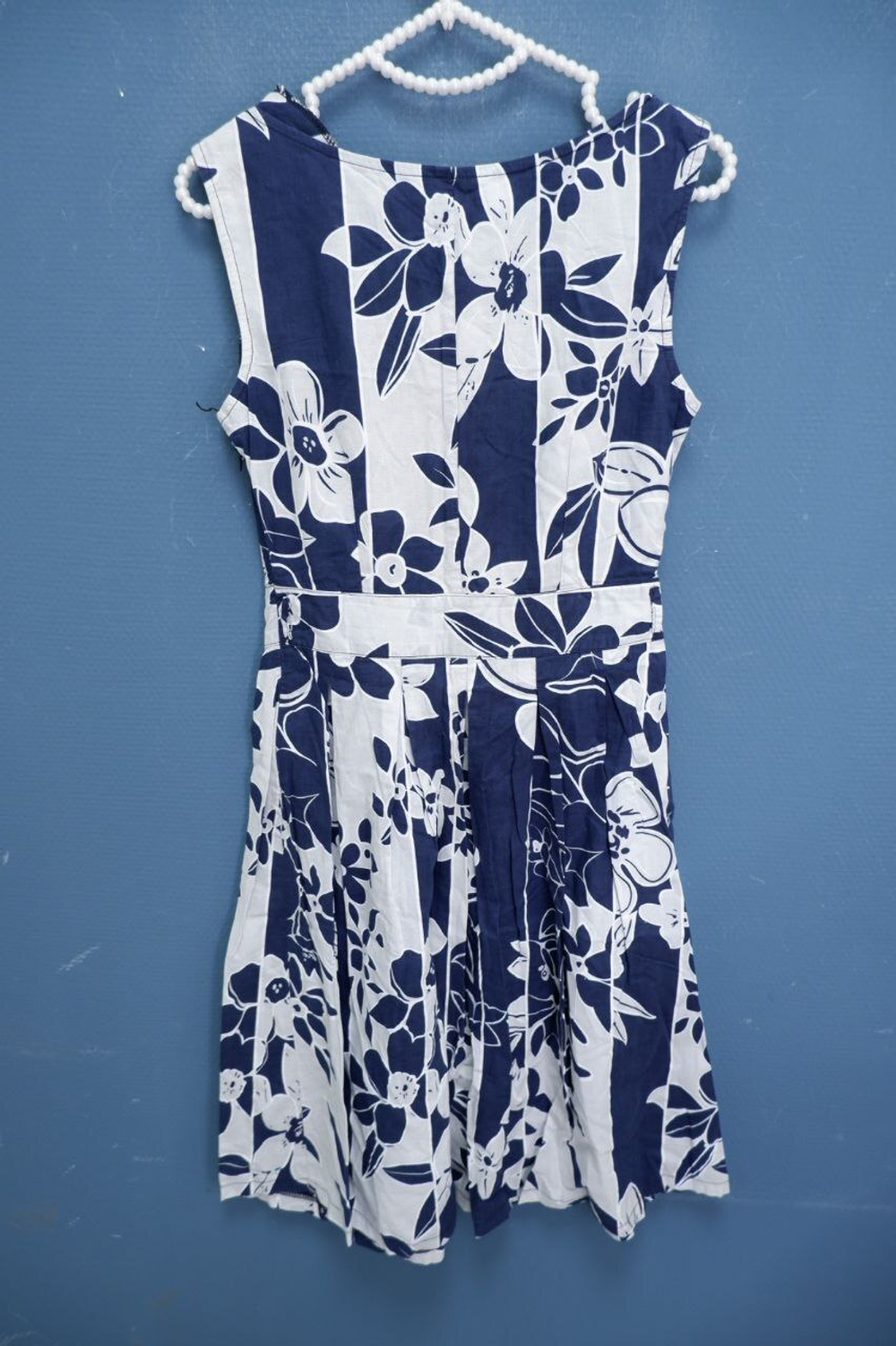 Платье Tasarinni красивое 42 размер