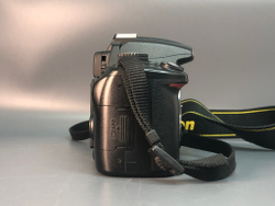 Nikon D5000, 17050 кадров пробега
