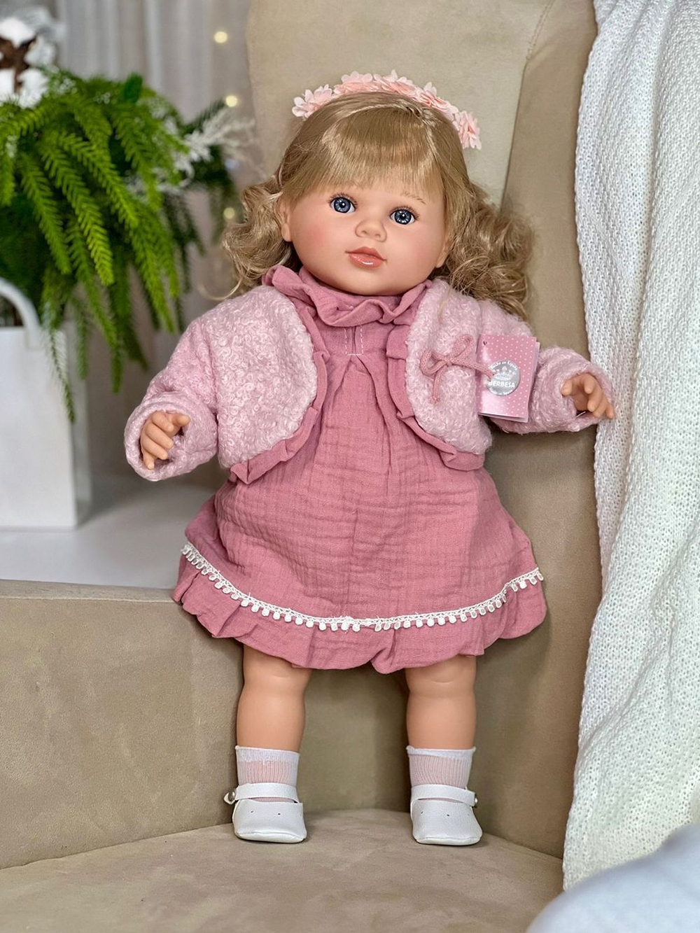 Кукла Berbesa мягконабивная 52см Carla (7221S)