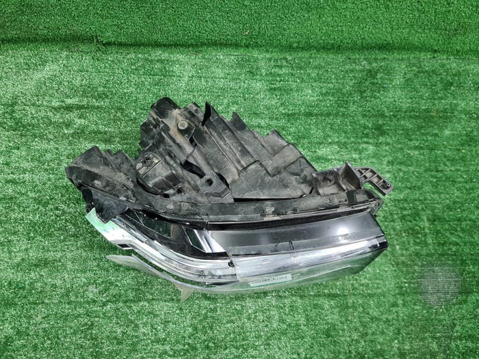 Битая Фара правая Tank 500 (2021-н.в.) LED