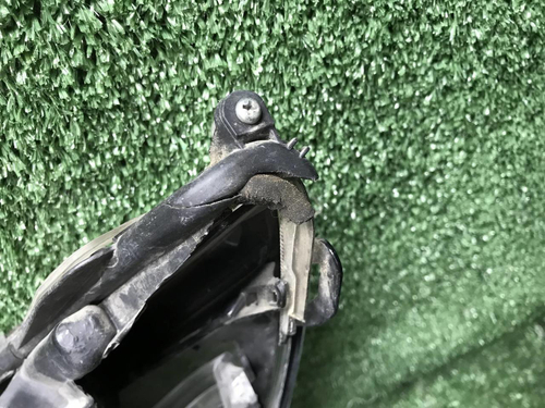 Битая Фара правая Toyota LC Prado 150 (17-нв) LED