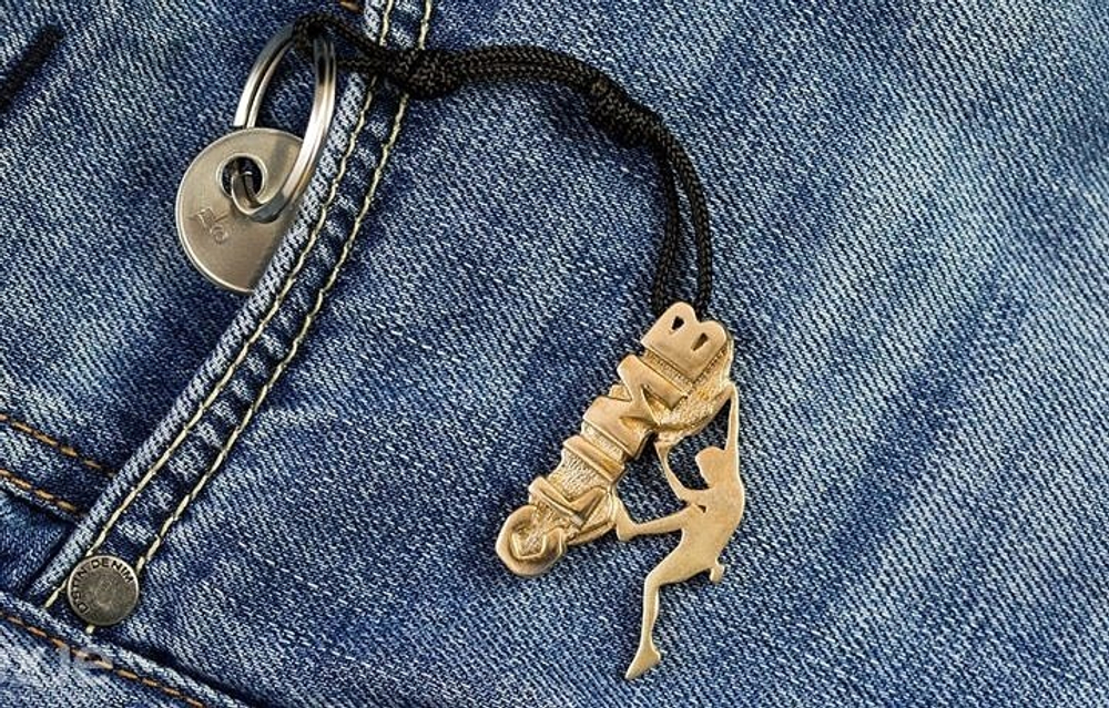 СУВЕНИР БРЕЛОК EXJE "CLIMB"