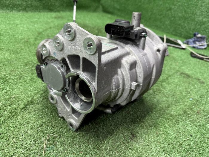 Редуктор переднего моста LR Discovery Sport 19-нв