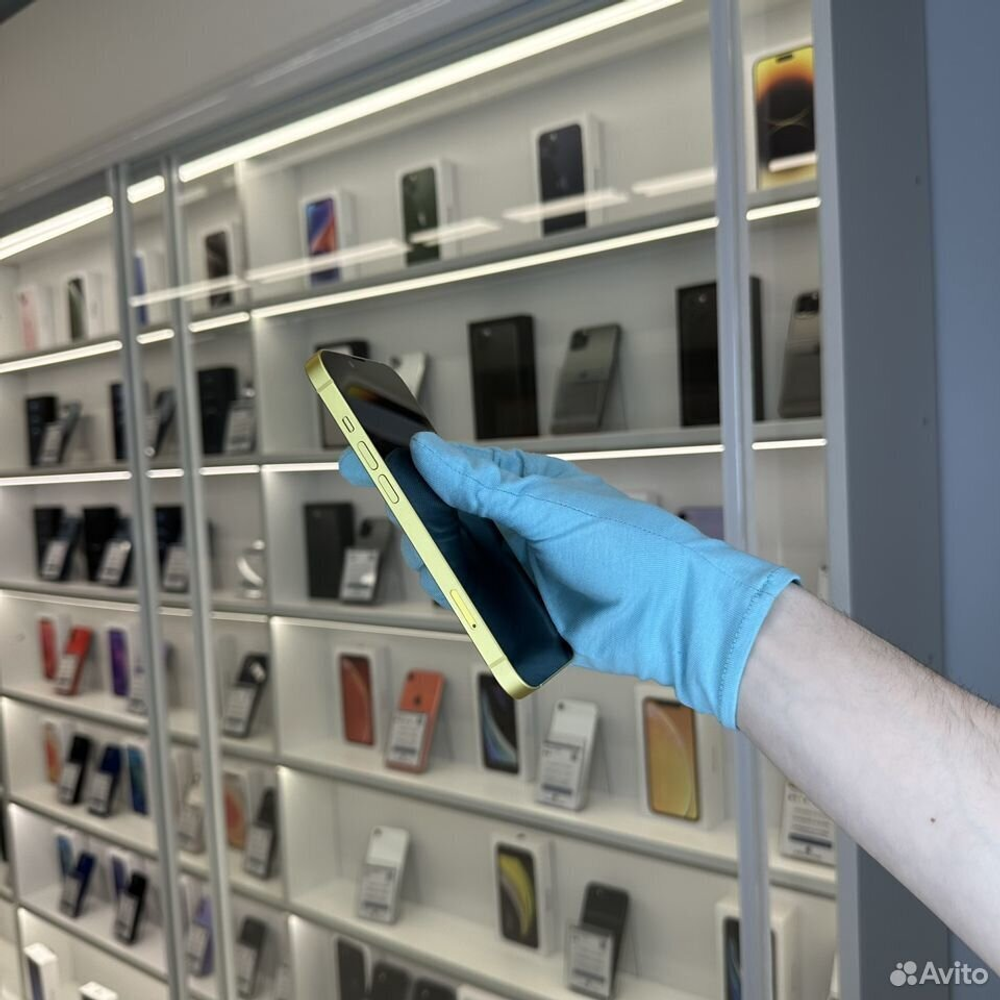 iPhone 14 128 ГБ б/у