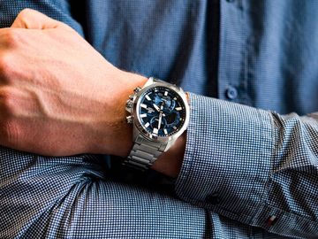 Наручные часы Casio Edifice ECB-30D-2AEF